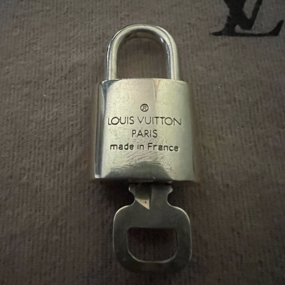 Authentic Louis Vuitton Padlock💌 - Picture 4 of 5